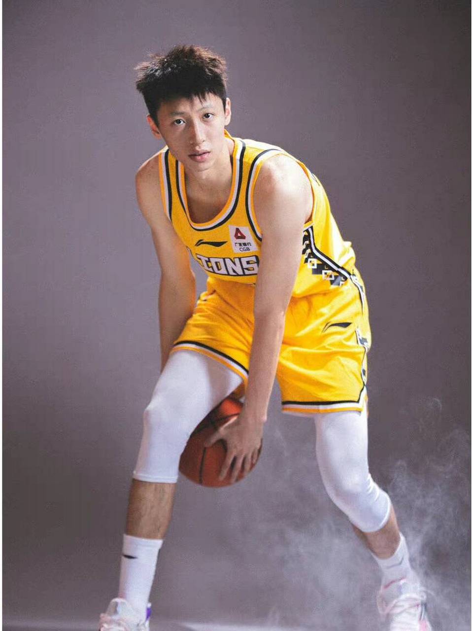 广厦男篮内部会议纪要流出：赛后队长鼓劲，亚冠使命明确，球探报告显示潜力的简单介绍九游