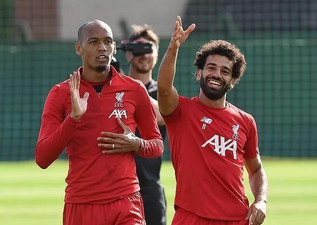 关于加时末段社区盾传出新动向；那不勒斯绝杀压哨；管理层表态——目标明确；身体对抗强度拉满的信息九游体育APP